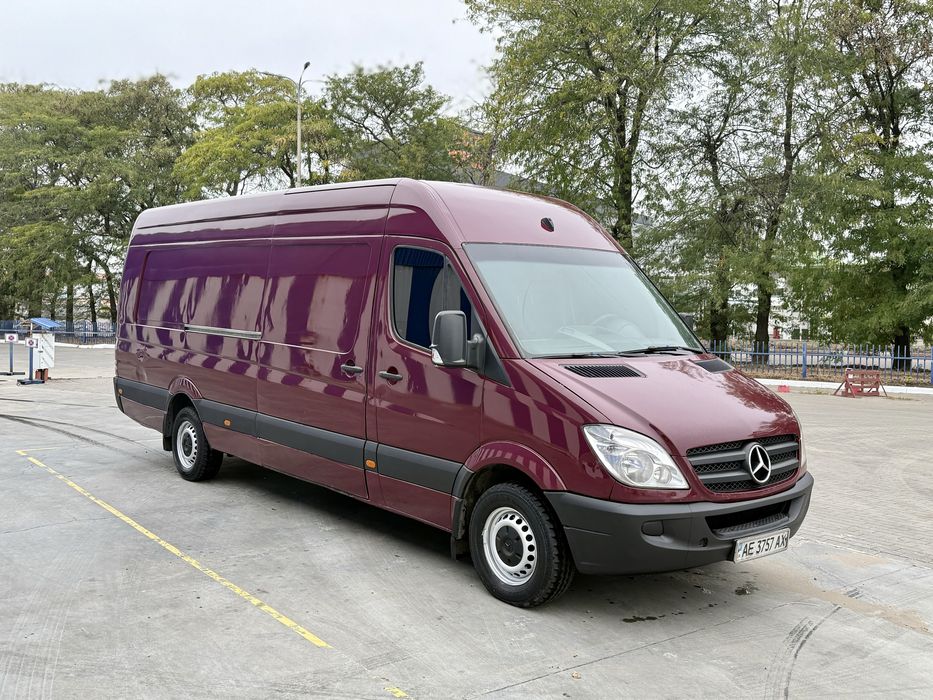 Mercedes Sprinter 316 Extra Long 2010г Грузовой бус