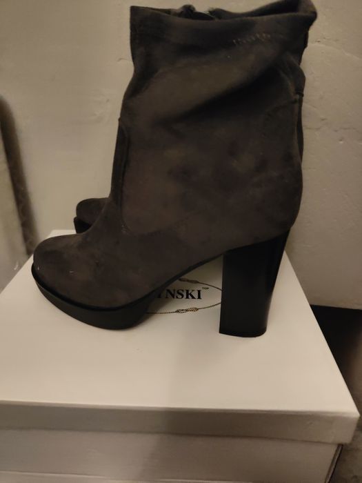Nowe botki damskie rozmiar 35