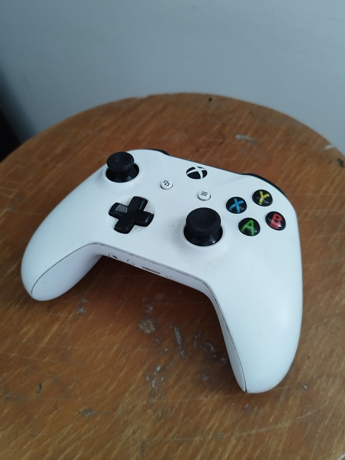 Xbox One S com controle