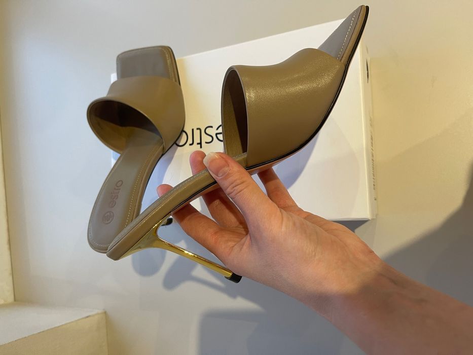 Босоніжки жіночі мюлі - estro