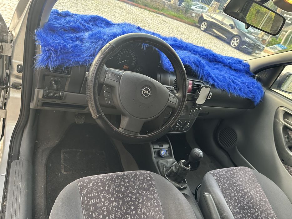 Opel corsa C 1.2 gasolina 2001