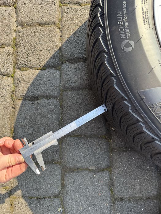 Sprzedam koła zimowe audi a6 c8 255/60 R17