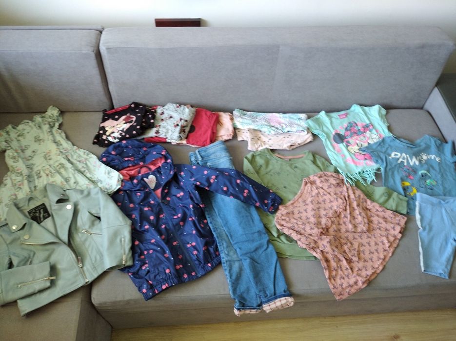 Paka ubrań r. 116 dla dziewczynki sukienki kurteczki spodnie bluzki