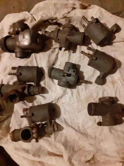 IŻ 49  tłoki i części