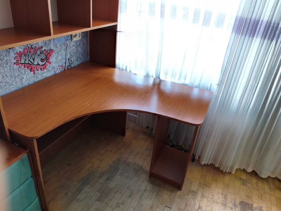 Комп’ютерний кутовий стіл + тумбочка з ящиками