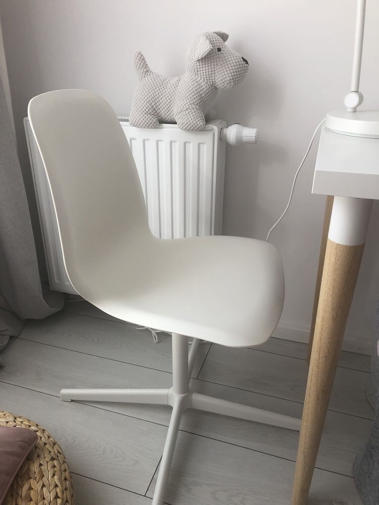 IKEA krzesło dla dziewczynki do biurka- stan bdb