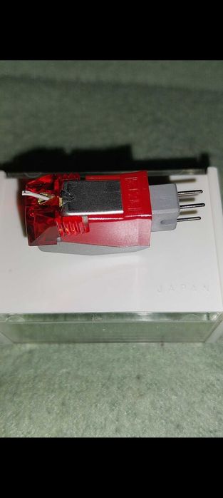 Cartucho e agulha para giradiscos