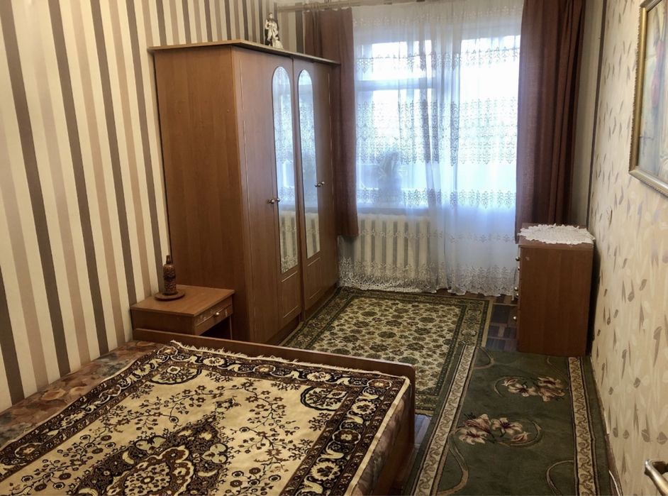 Здам 4-кім квартиру / вул.Володимирська