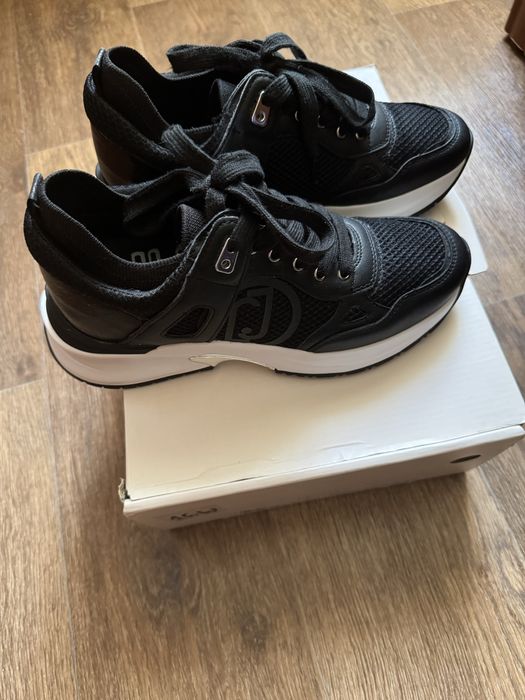 Кросівки Liu jo,оригінал,37 розмір