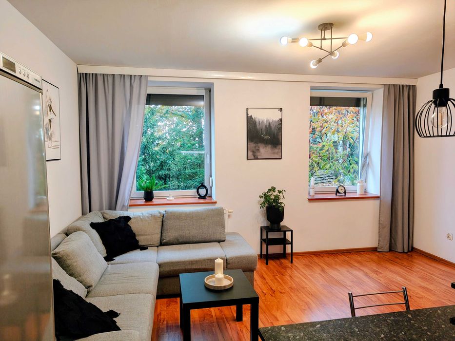 2pok 51m2 (widok na ogród), z miejscem parkingowym, niedaleko centrum