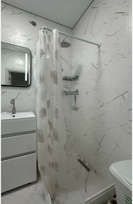 Здається 2 кім Будинок. Окремий двір