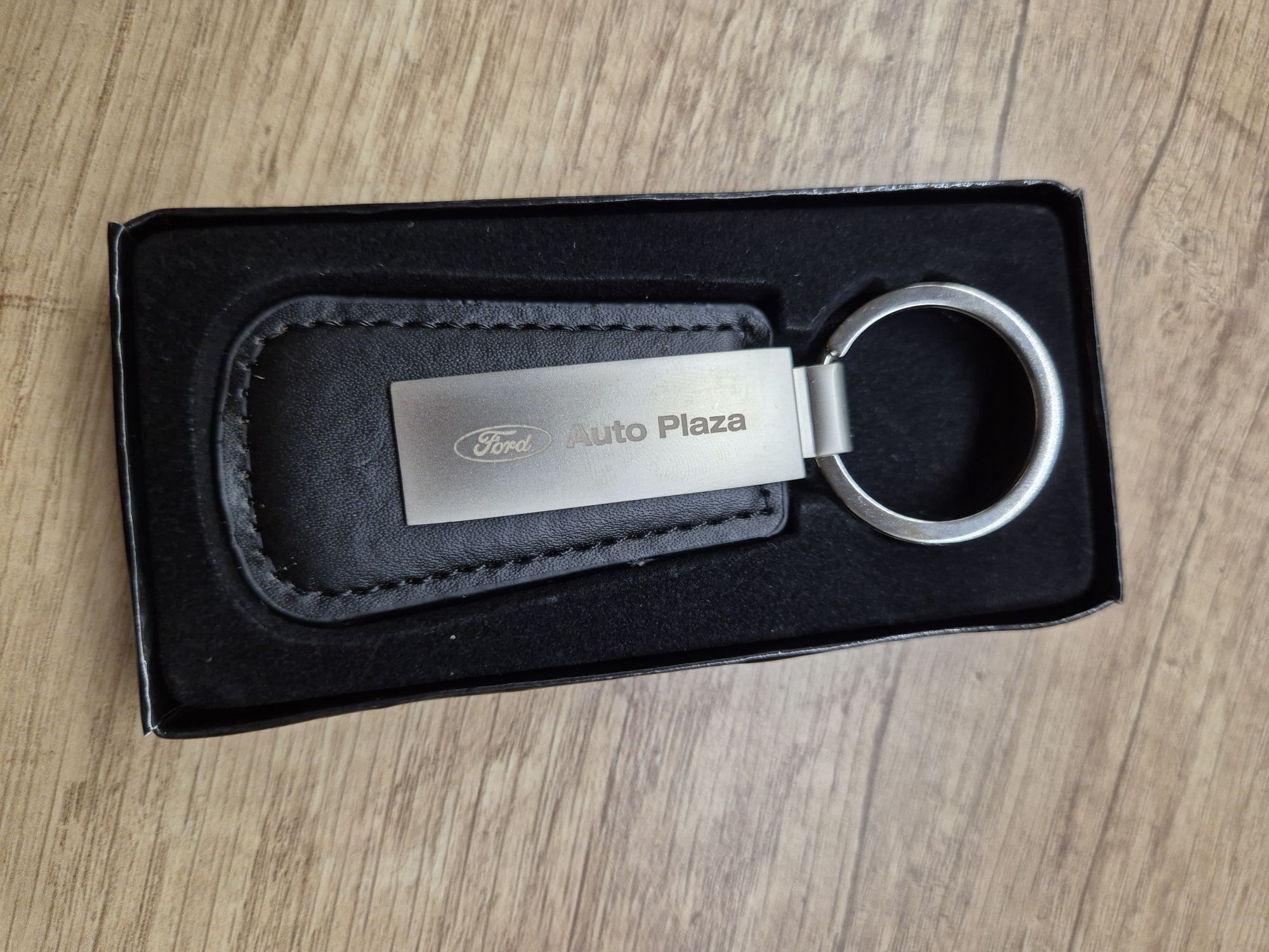 Breloczek brelok ford nowy