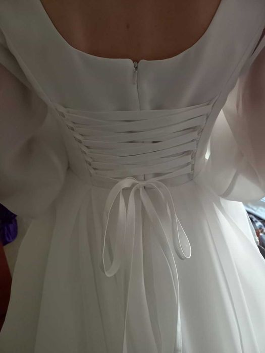 Весільна сукня в ідеальному стані