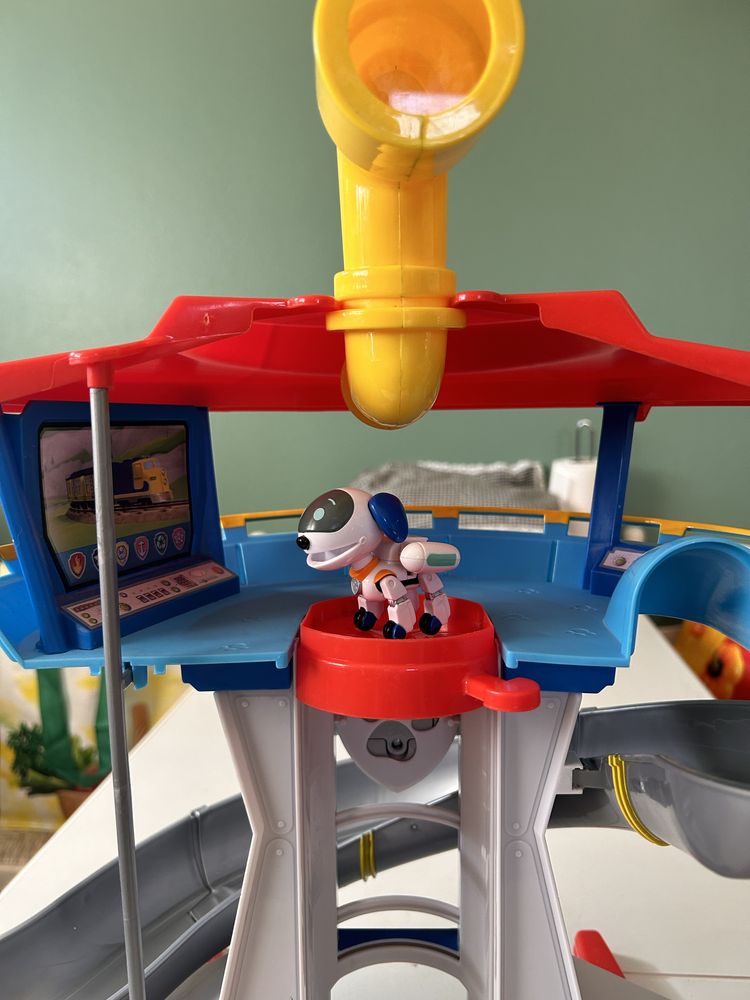 Torre de Controlo + Cão Robot + carro do Chase