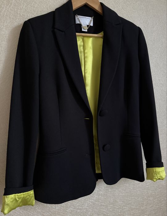 Продам стильний жіночий піджак торг