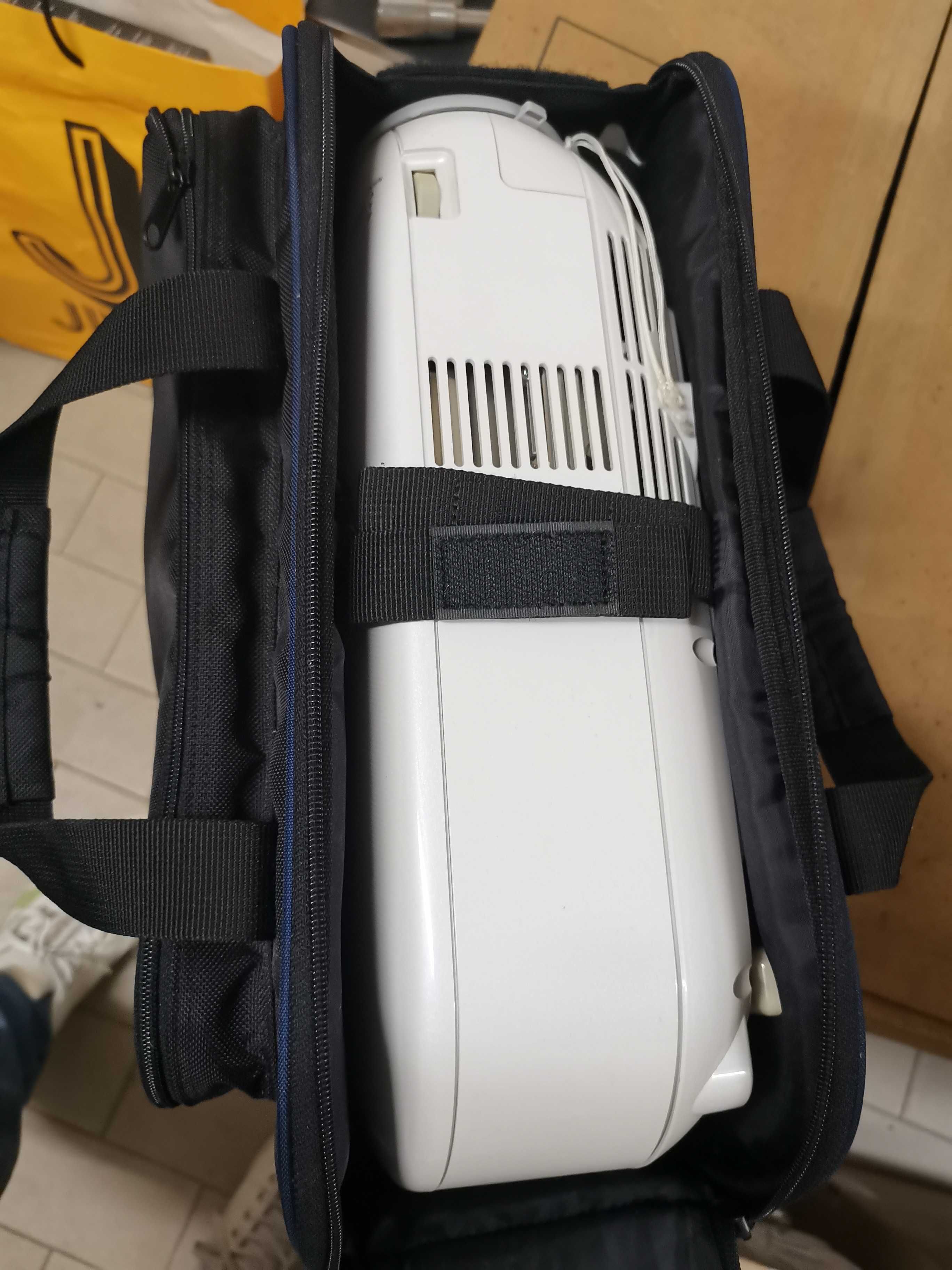 Projector nec com suporte de tecto
