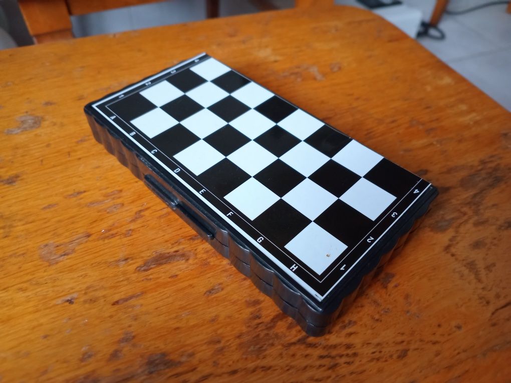 Игра дорожная шахматы