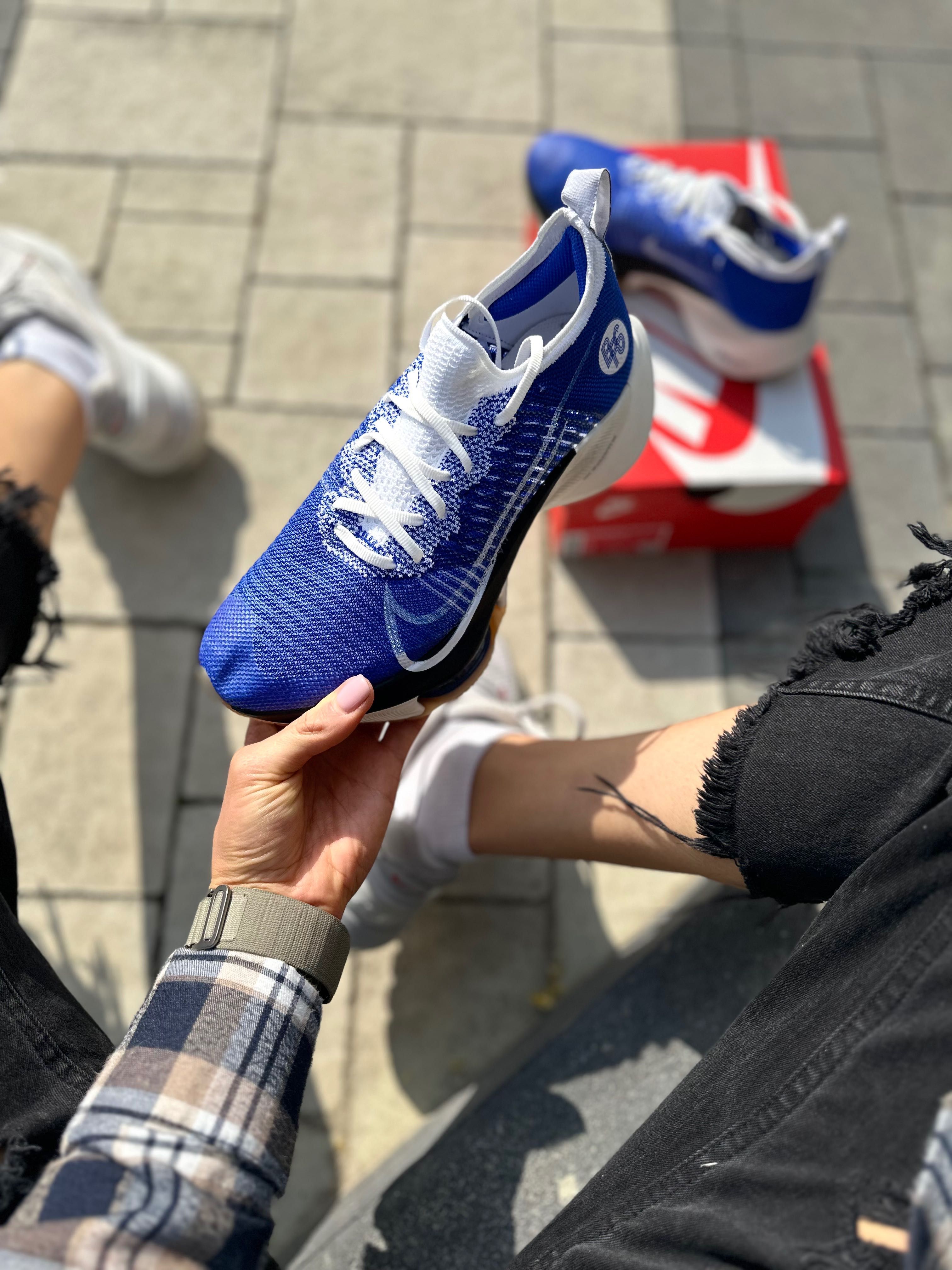 Жіночі оригінальні бігові кросівки Nike Air Zoom Tempo DV2147 400