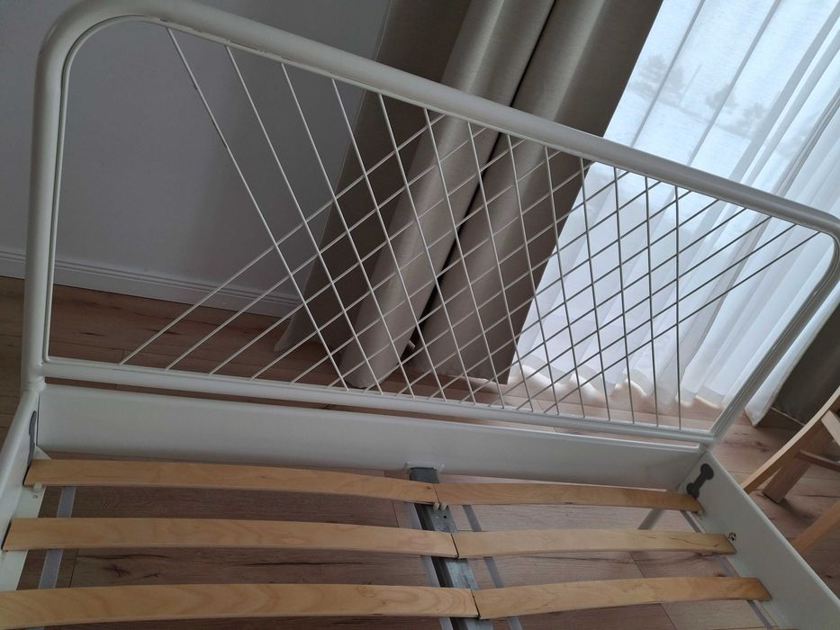 Łóżko Ikea Nesttun + materac Hilding Salsa