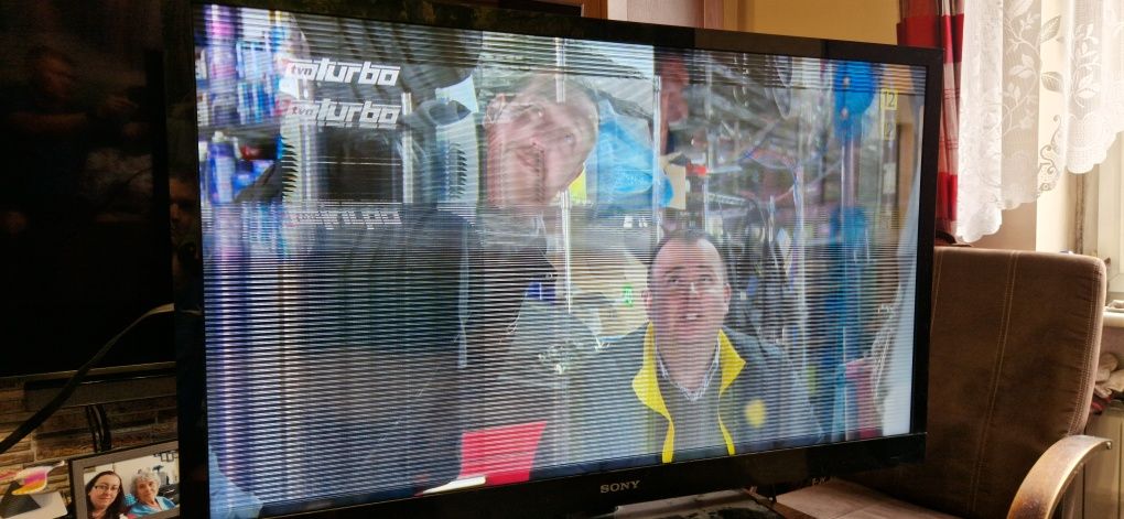 Tv sony KDL-46EX723 uszkodzony jak na zdj.