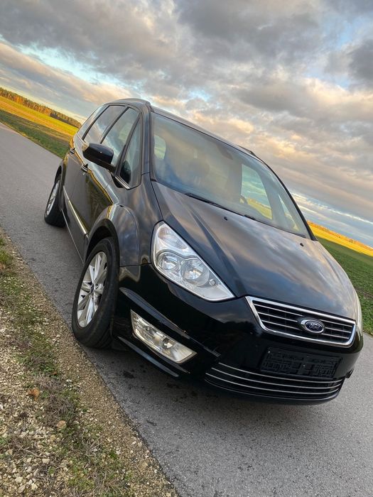 Ford Galaxy Titanium convers 7os