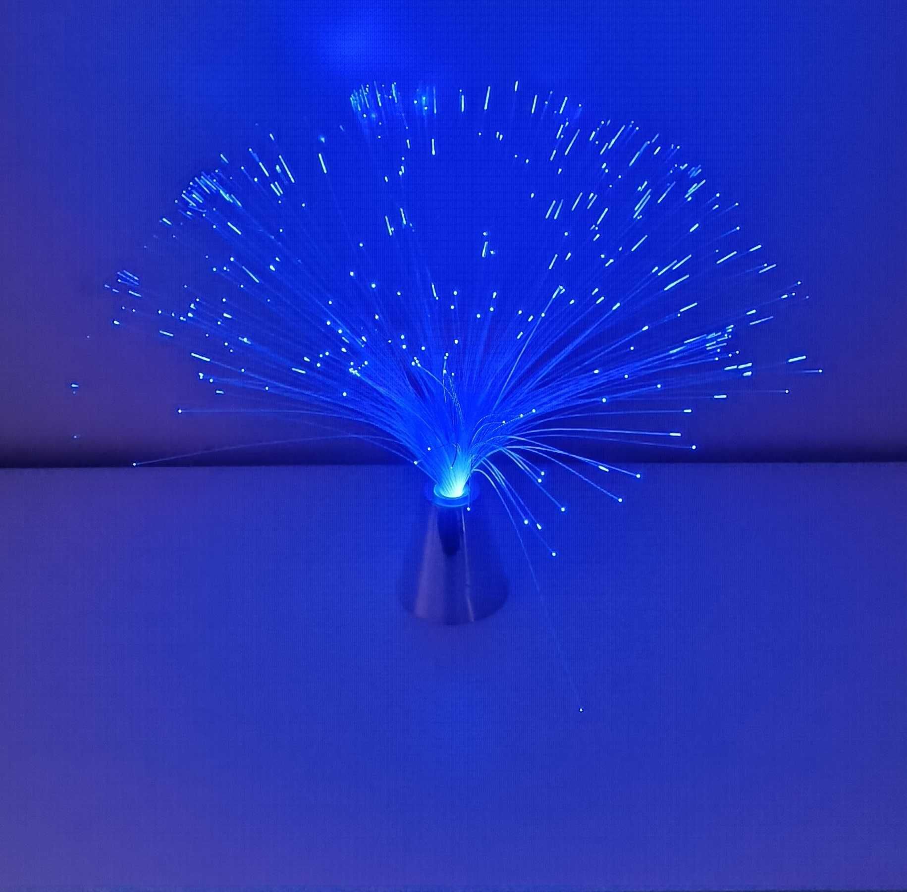 Lampa Światłowodowa LED Różne Kolory Na Baterie - Chromowana Podstawka