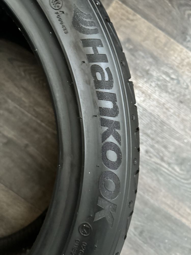 Шини Hankook 245/40/R18