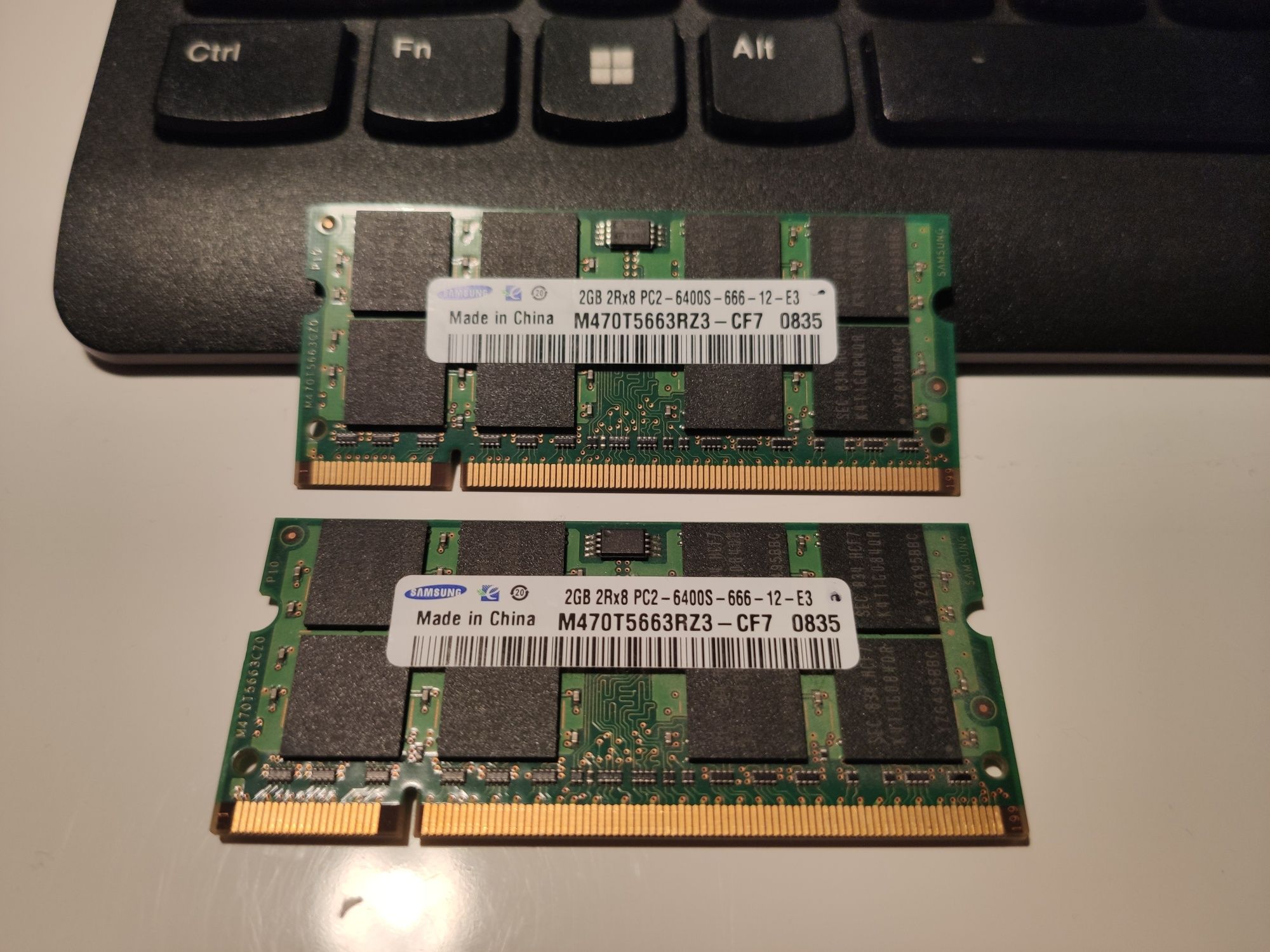 Pamięć RAM Samsung 2 x 2gb czyli 4gb do laptopa