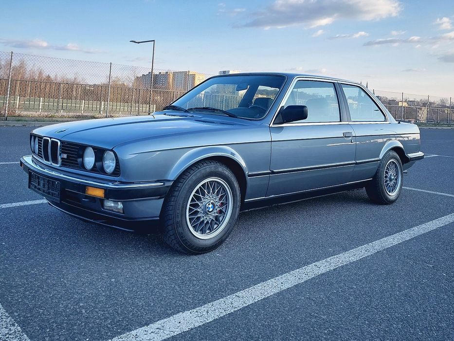 Bmw e30 323i super stan 100% VIN