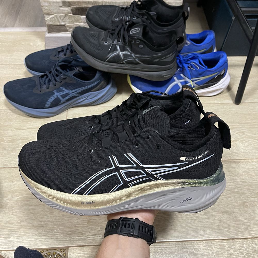 Чоловічі кросівки asics gel nimbus 26 / 45 / 28.5