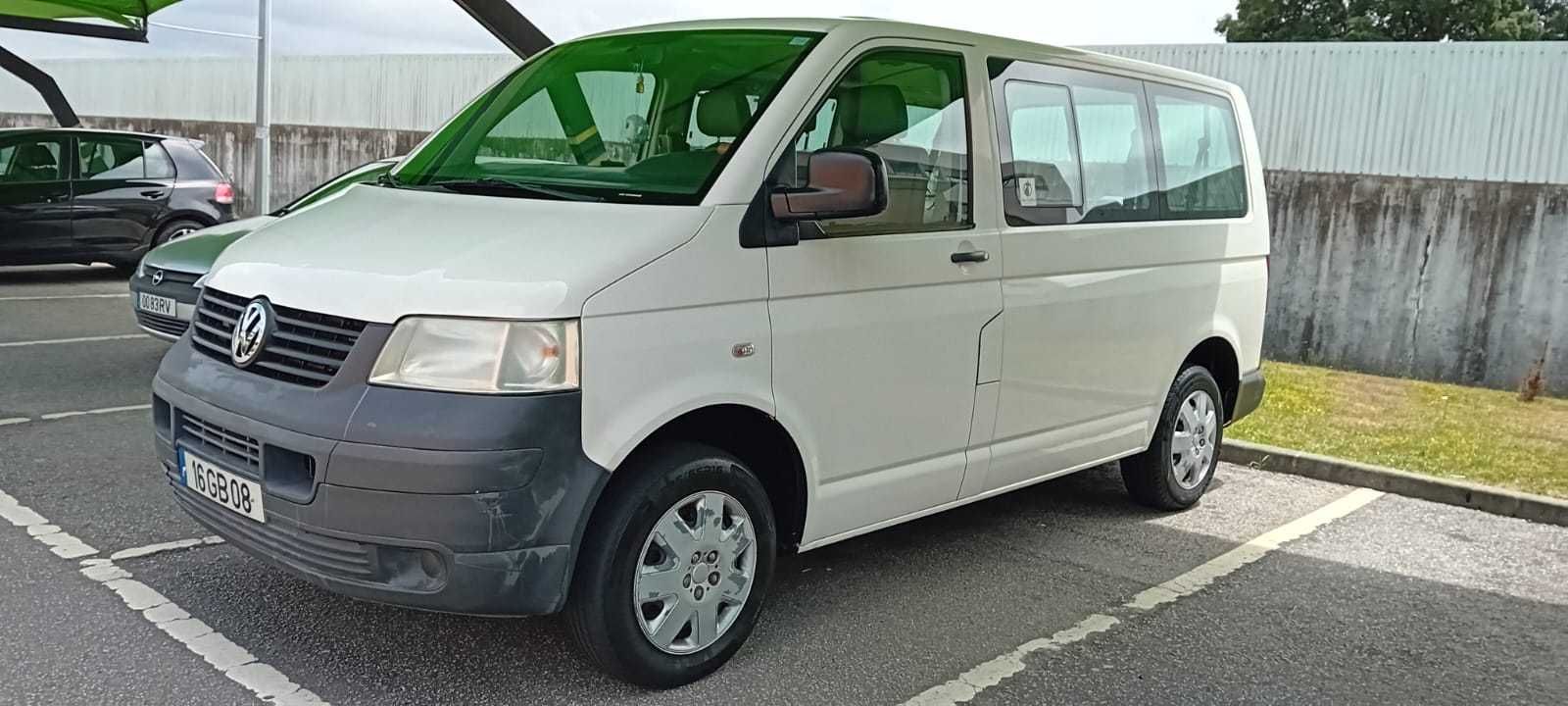 Transporter VW T5 - 9 Lugares
