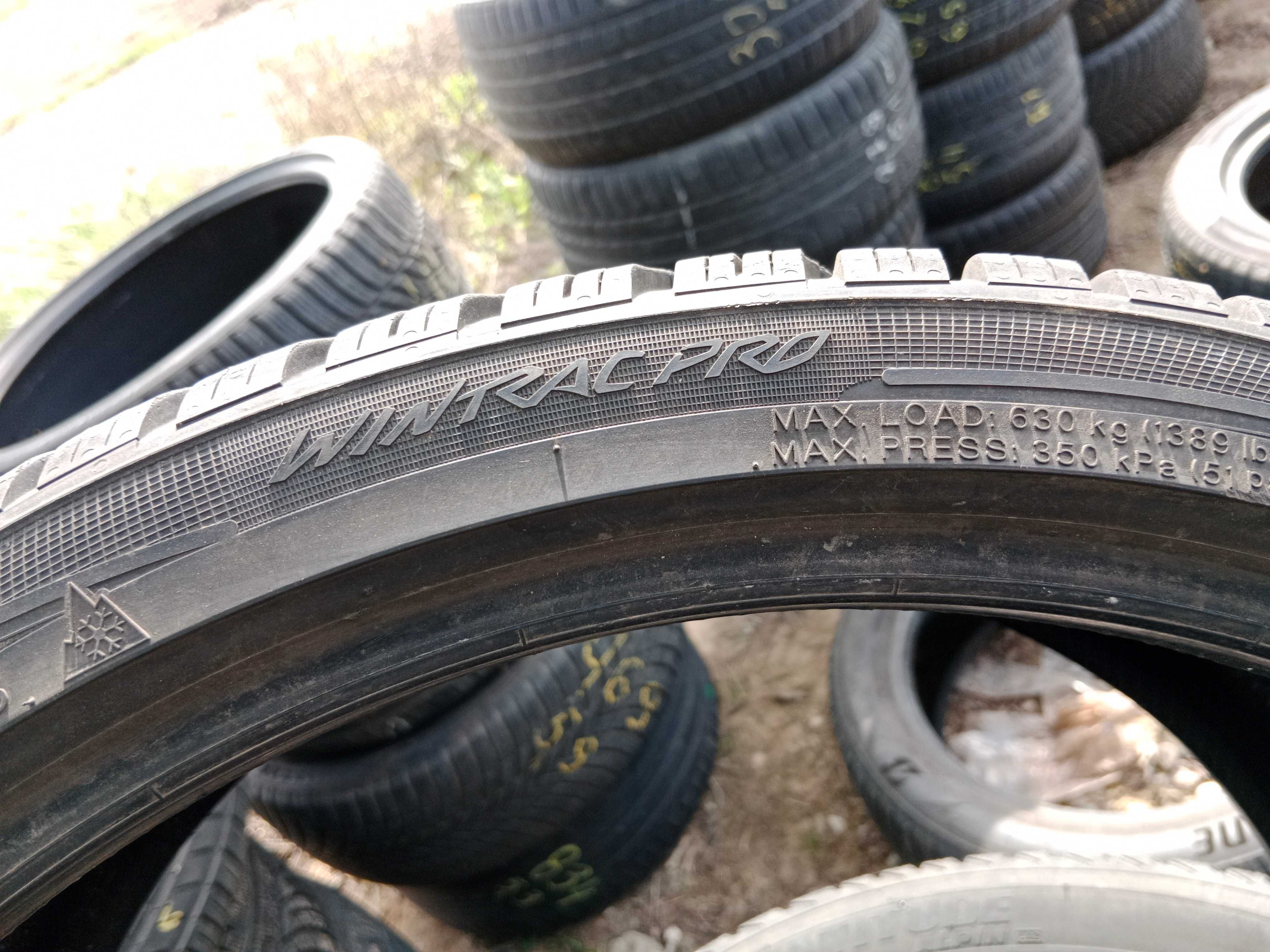 Opona używana 235/35R20 Vredestein Wintrac Pro 1szt.