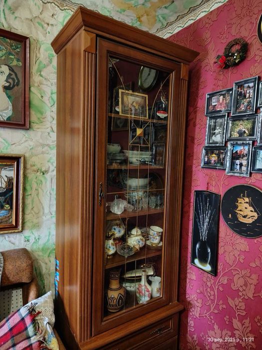 Продам меблі з натурального дерива