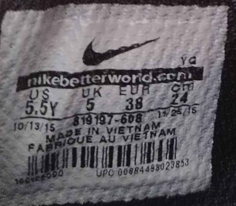 Turfy piłkarskie r. 38 Nike Tiempo