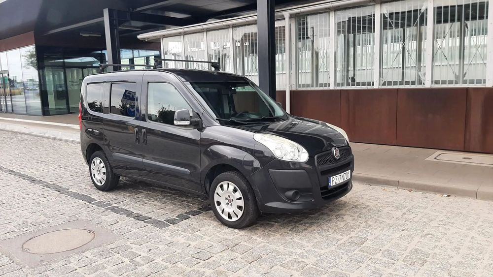 Fiat Doblo Benzyna 5 osobowy Ładny