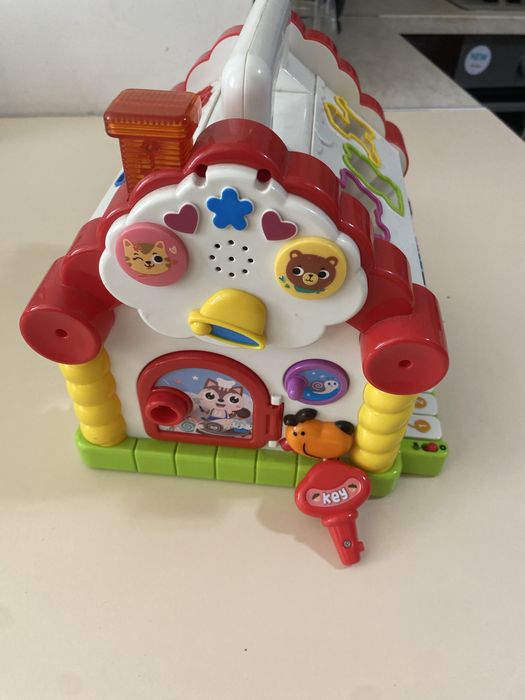 Іграшка сортер Hola бізіборд будинок