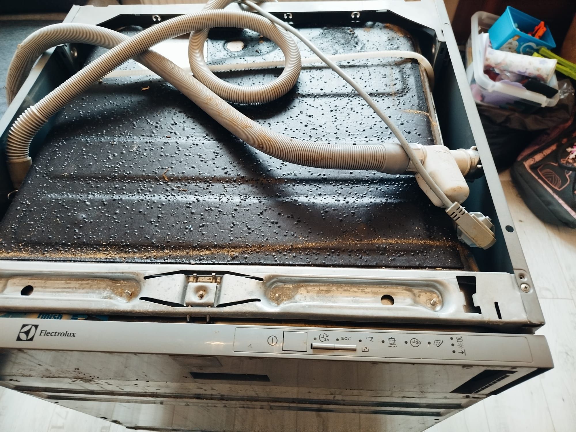 Zmywarka Electrolux ESL 76211LO 60 cm