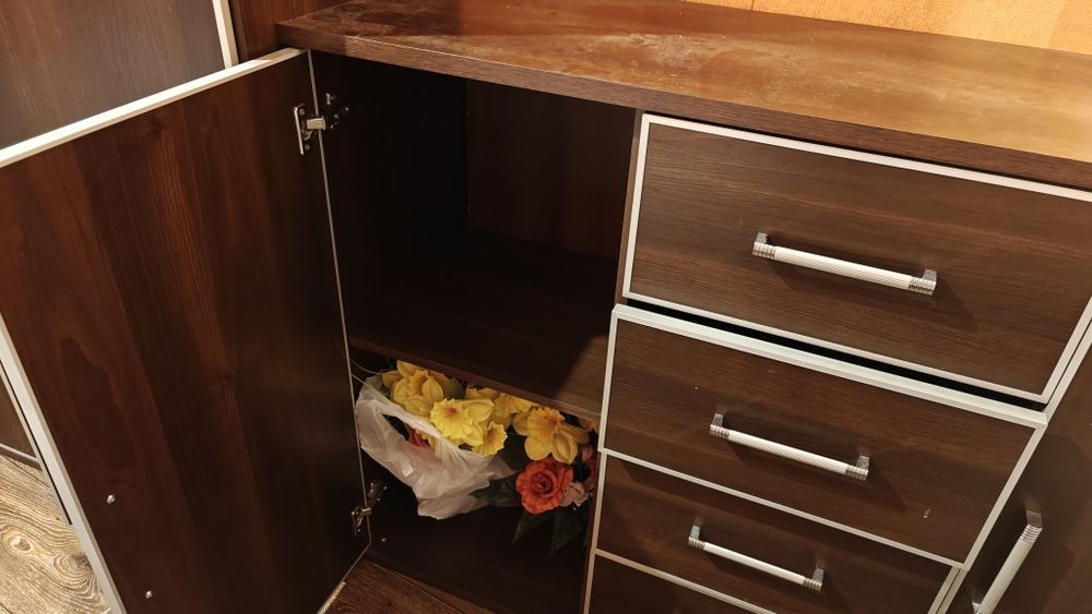 Zestaw mebli do pokoju + szafka na buty