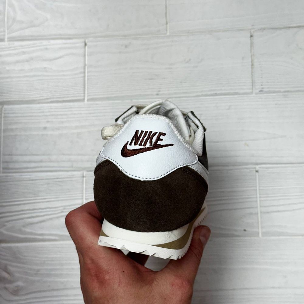 Жіночі кросівки nike cortez