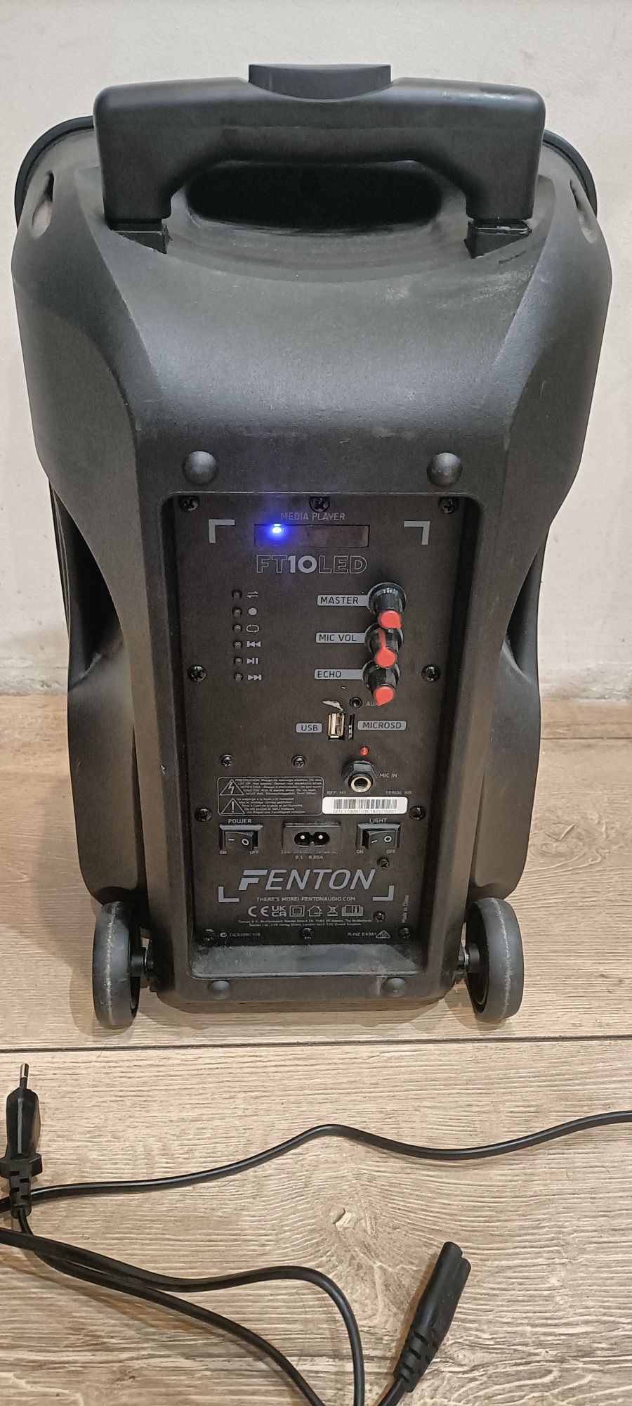 Głośnik Fenton  na kółkach z mikrofonem