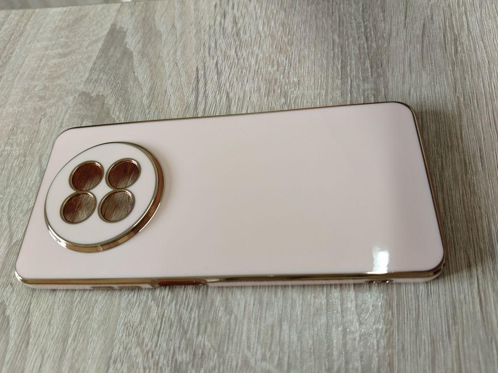 Sprzedam nowe etui REALME 12 /12X