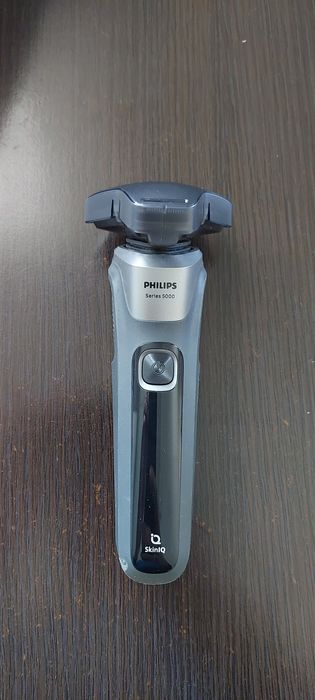Електробритва Philips S5587/10
