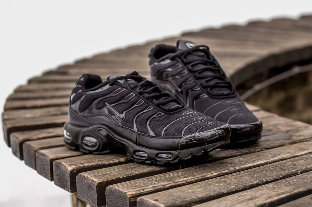 Кросівки чоловічі Nike Air Max Plus TN Full Black Найк Аір Макс ТН