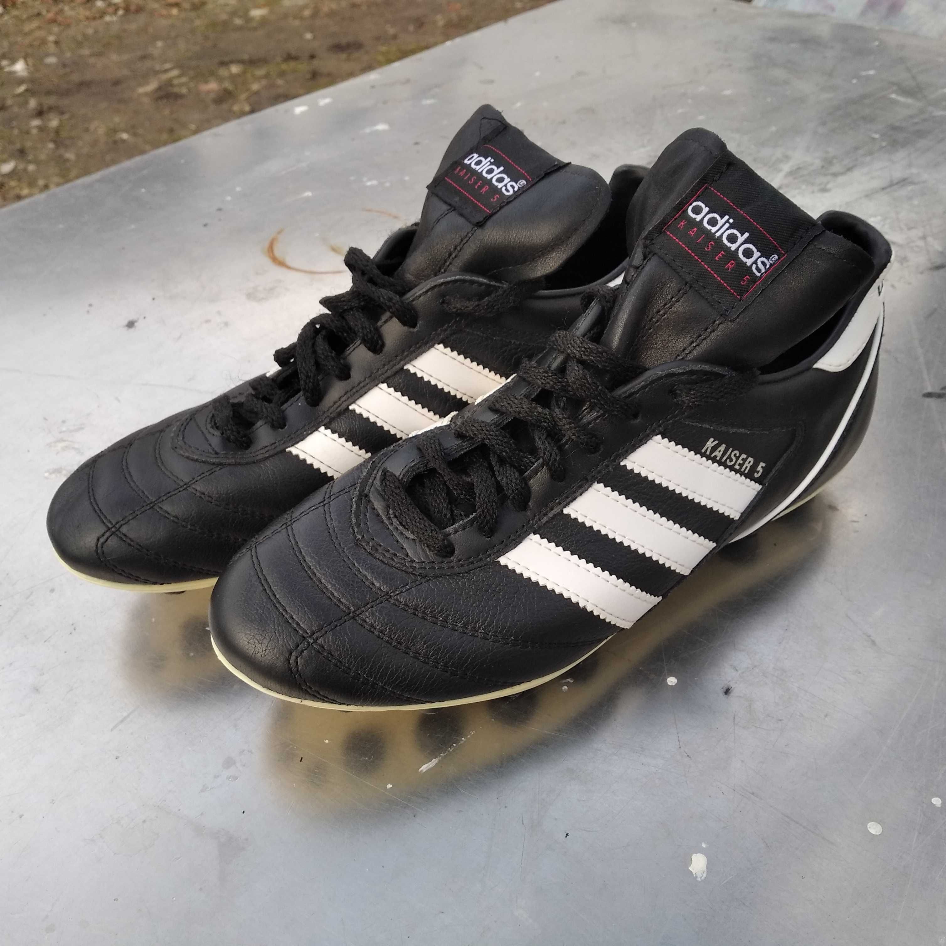 Копочки  ADIDAS  р.40   оригінал . німеччина .