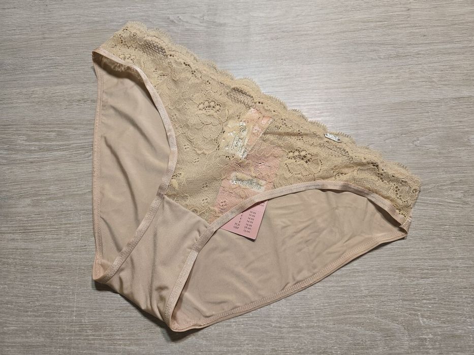 Гарні якісні жіночі труси Hunkemoller S M L розмір