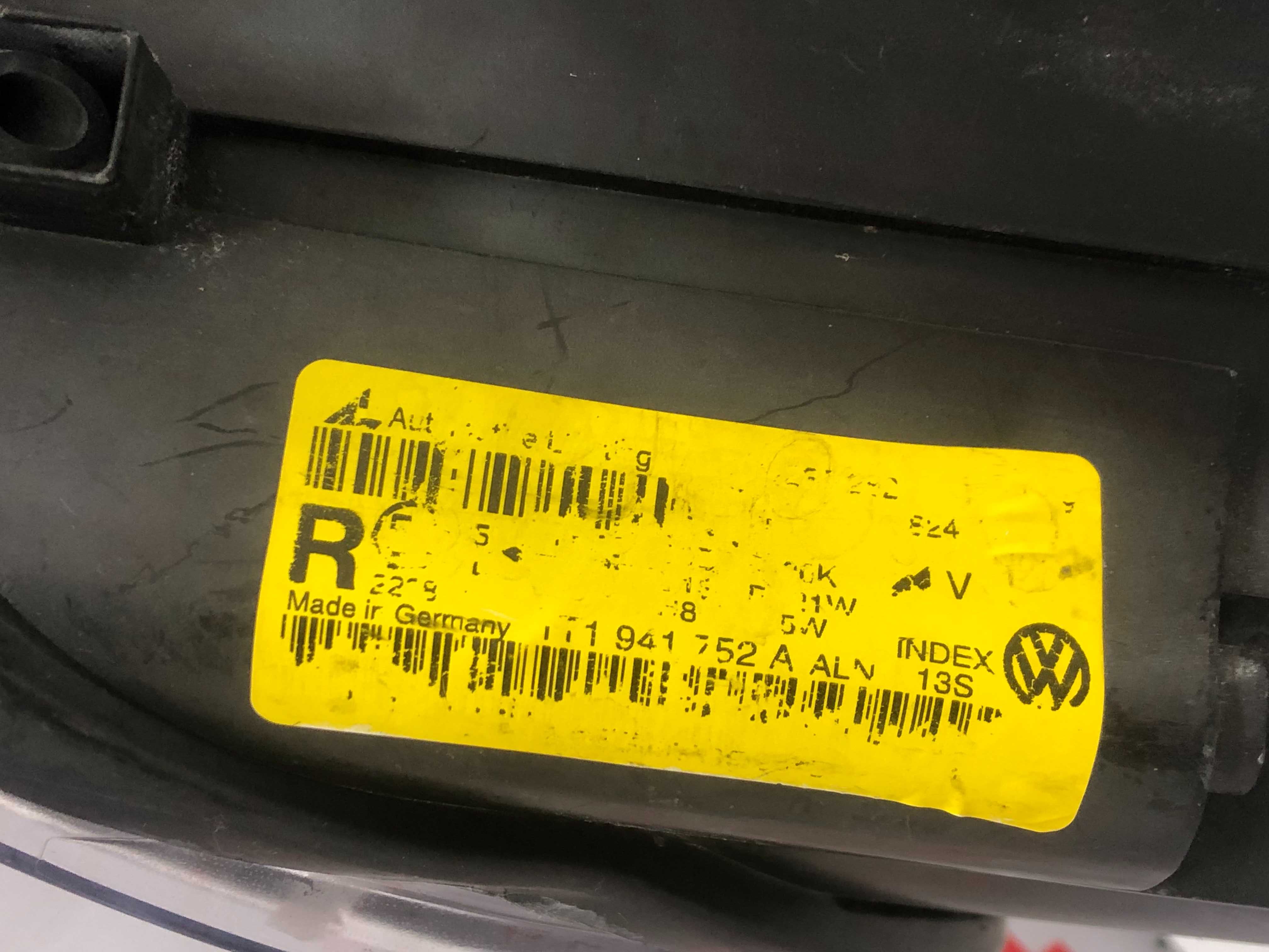 Volkswagen Touran 1T1941006B 1T1941005B 1T1941752A фари