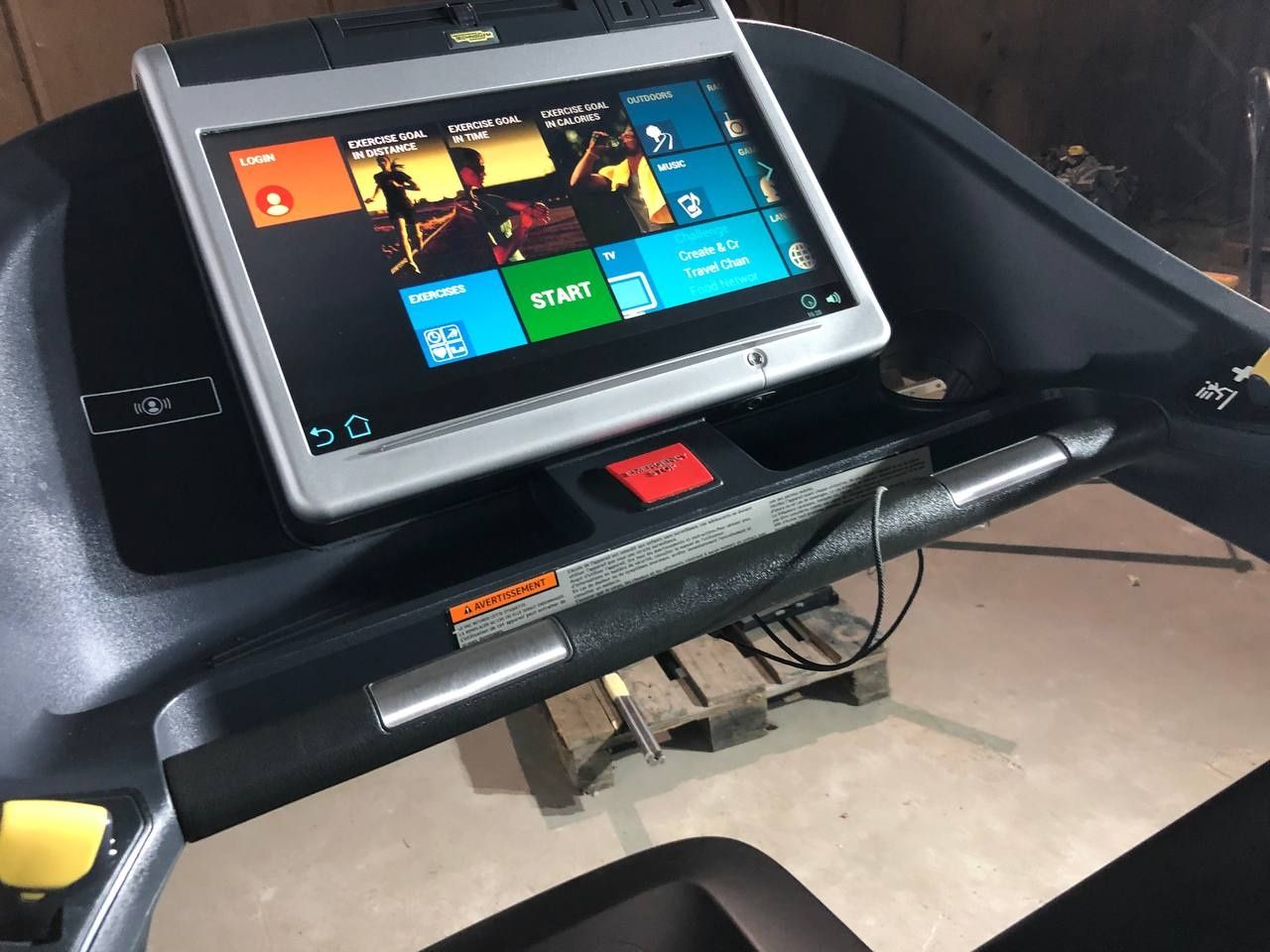 Беговая дорожка Technogym RUN NOW 700 Unity