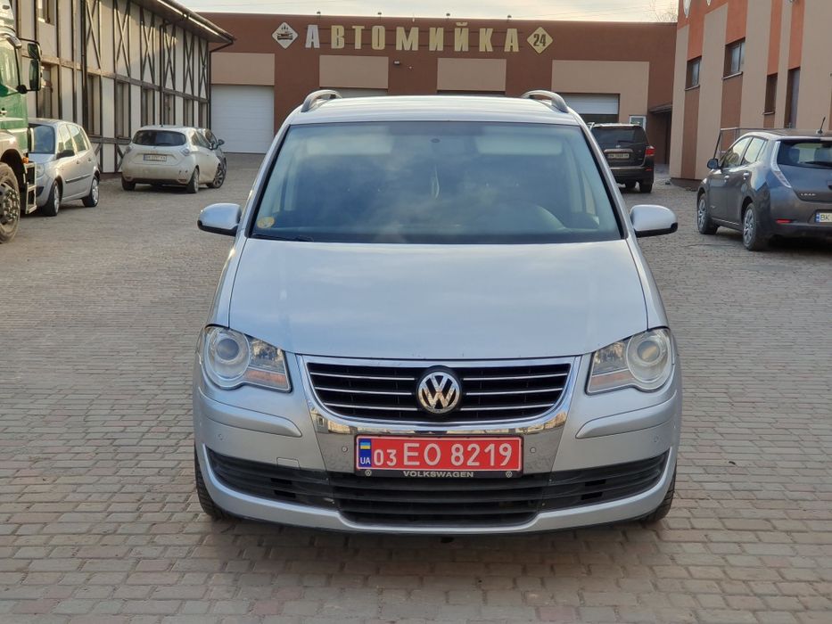 Продам свіженький з Франції VW Touran