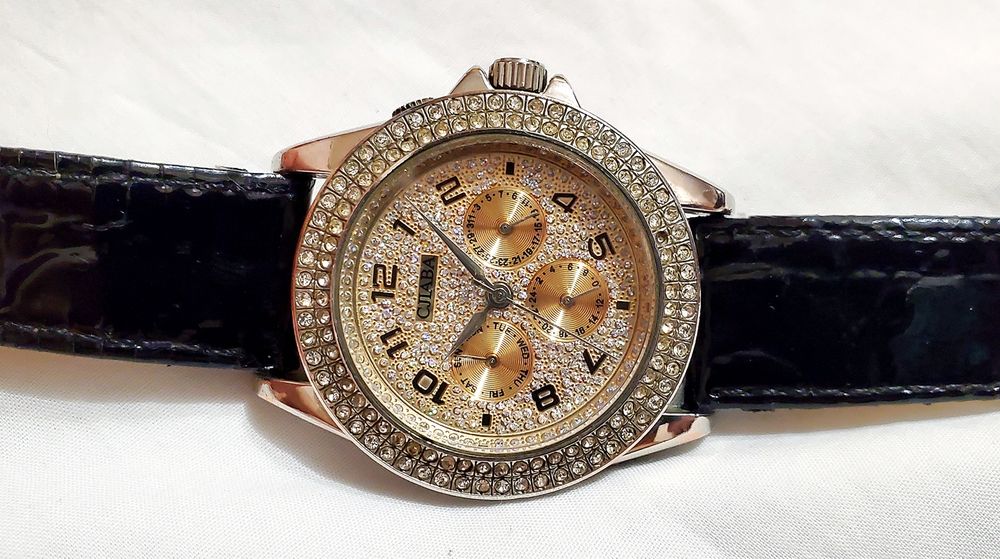 Часы Слава с камнями циферблат механизм с АПЗ марка ссср