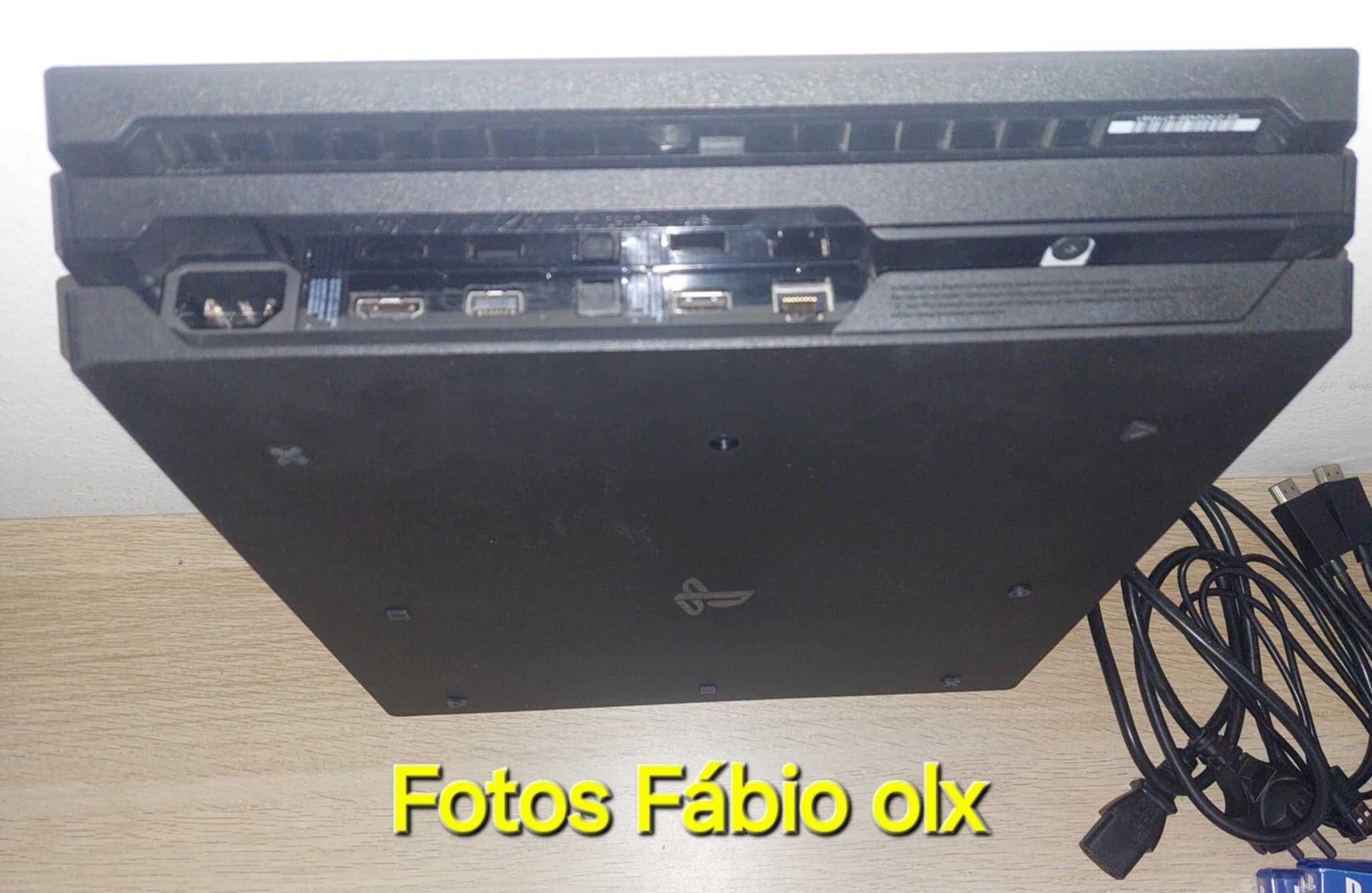 Ps4 Pro de 1 TB 4K + 1 Comando original + 3 Jogos Incluídos